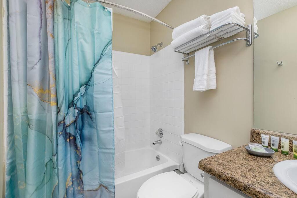 Charming Apartment With Wi-Fi Шарлът Екстериор снимка